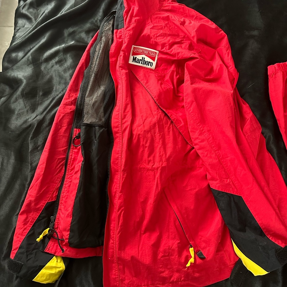 Vintage Marlboro Track Suit NEW Men’s Large - Picture 1 of 5